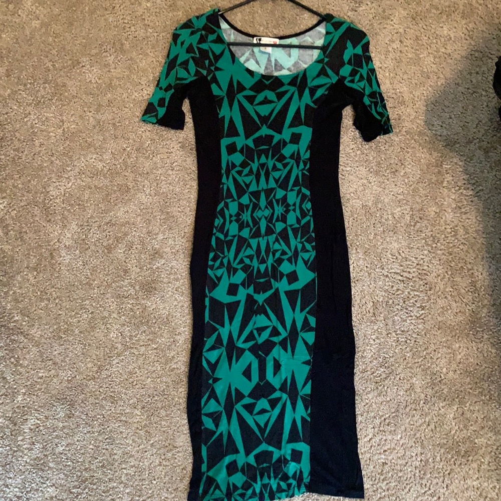 Green geometric bodycon dress